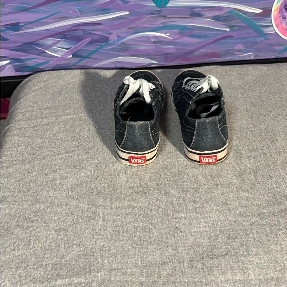 Vans stylish black